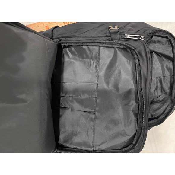 Target Clamshell Black Padded Charging Backpack - Picture 6 of 6